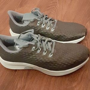 New! Nike Zoom Pegasus 35 Running Shoes Size 10.5